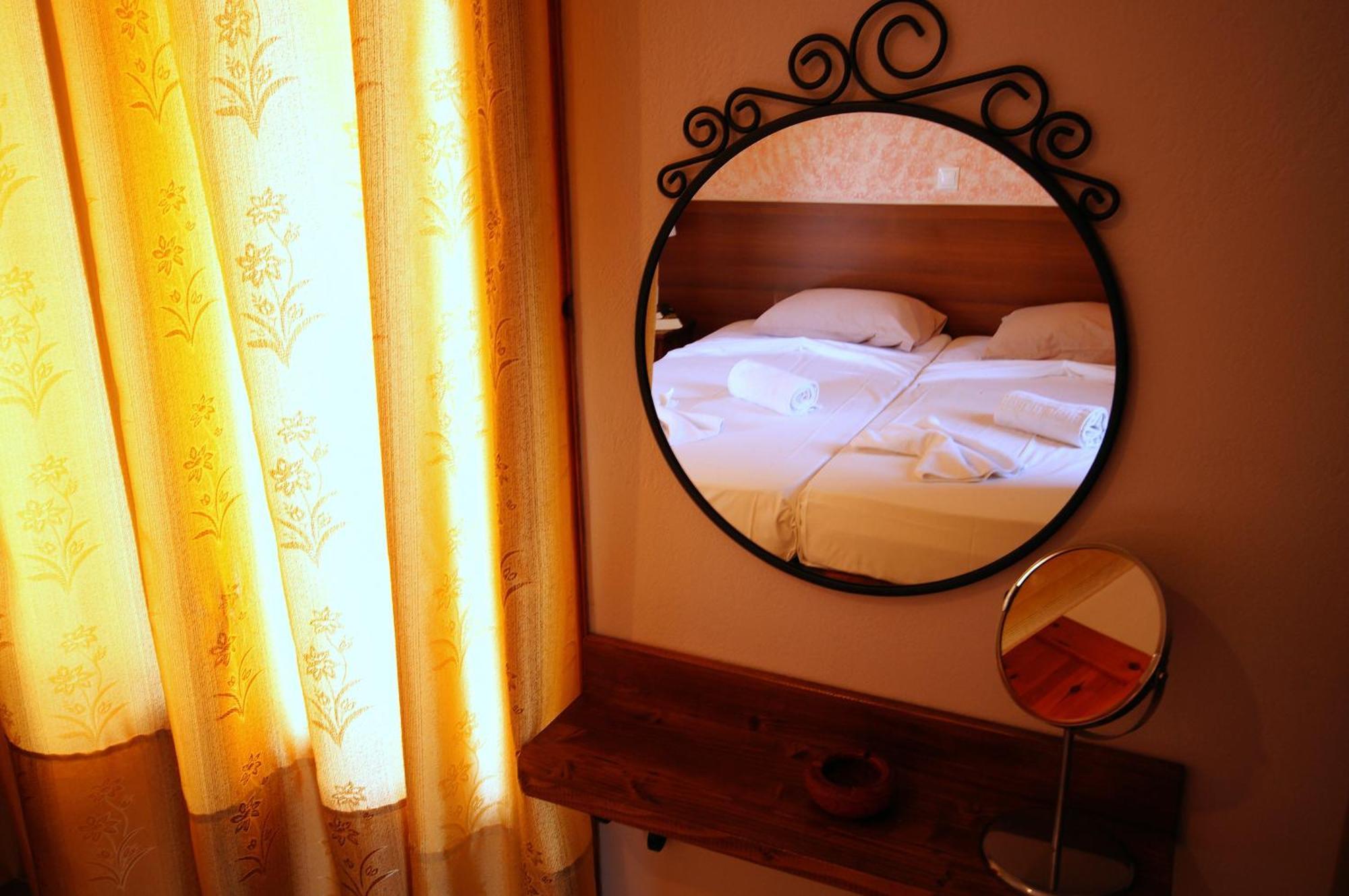 Mr. Greek Villa Petra  Habitación foto